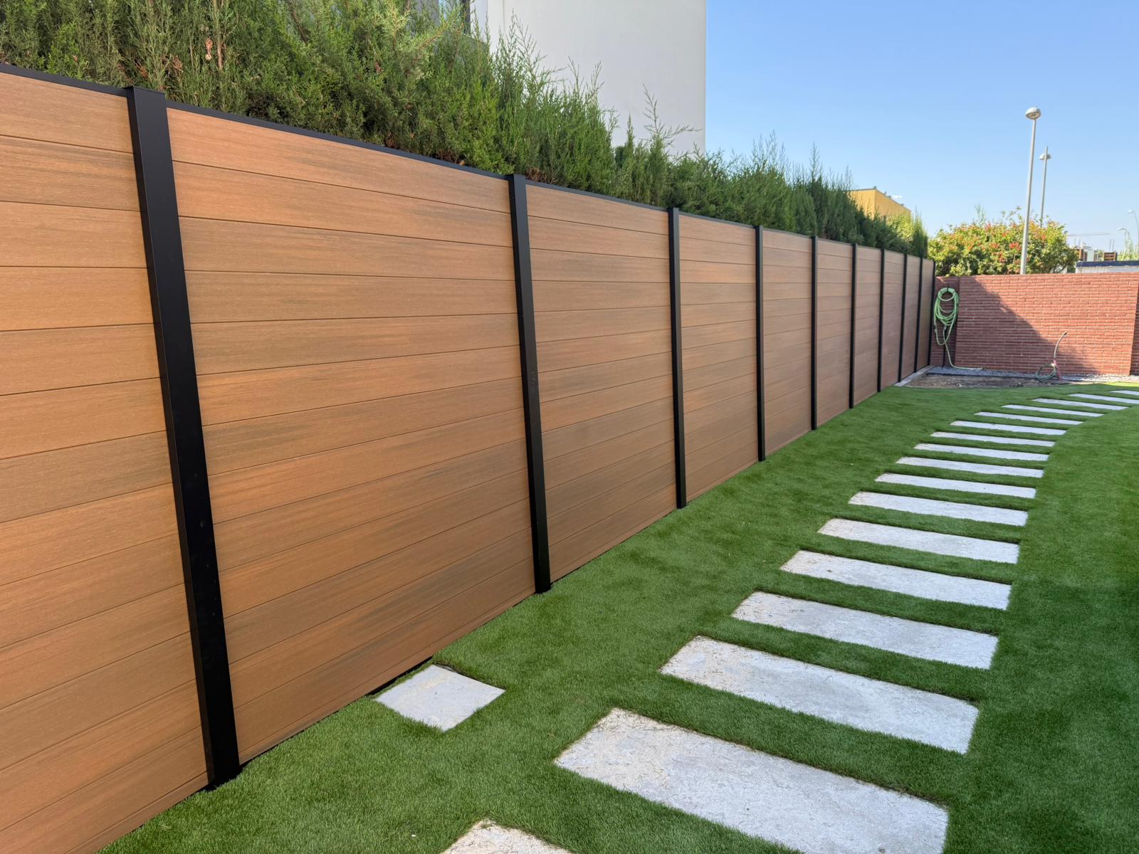 Proyecto con la valla Pro para privacidad